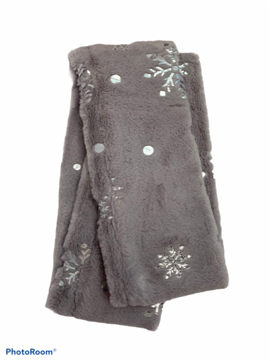Picture of FASHION SCARF SNOWFLAKES                          