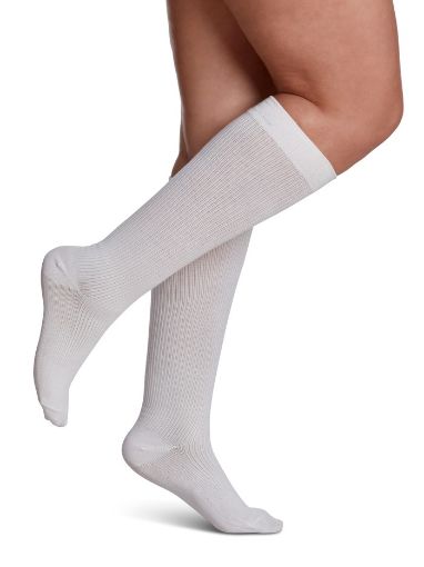 Picture of SIGVARIS SUPPORT HOSE - CASUAL - COTTON - WHITE - SIZE C 1PR